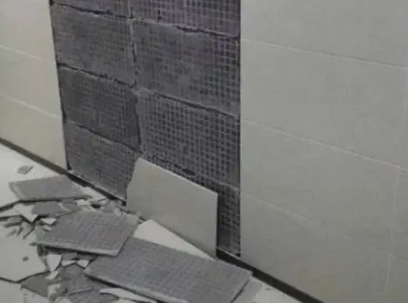丰县瓷砖空鼓维修公司分享下丰县墙砖松动维修的知识